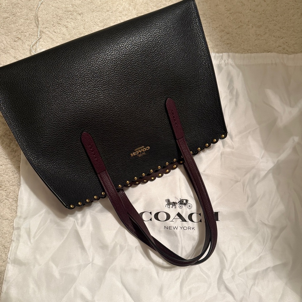 Coach Charlie Carryall with Scallop Rivets Handbag with Shoulder Strap - Picture 6 of 14